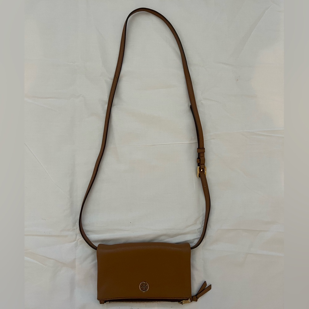 Gorgeous Tory Burch Fold Over Crossbody Bag!